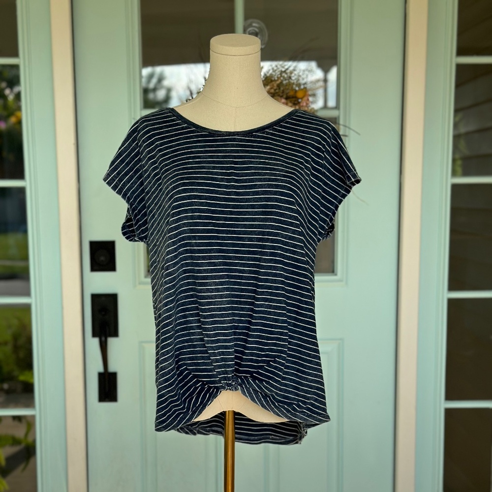 Blue/white Stripe Size MediumTop with Twist Front